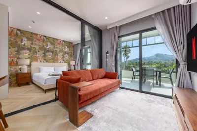 Suite King con balcone — The Title Legendary BangTao Beach by TropicLook